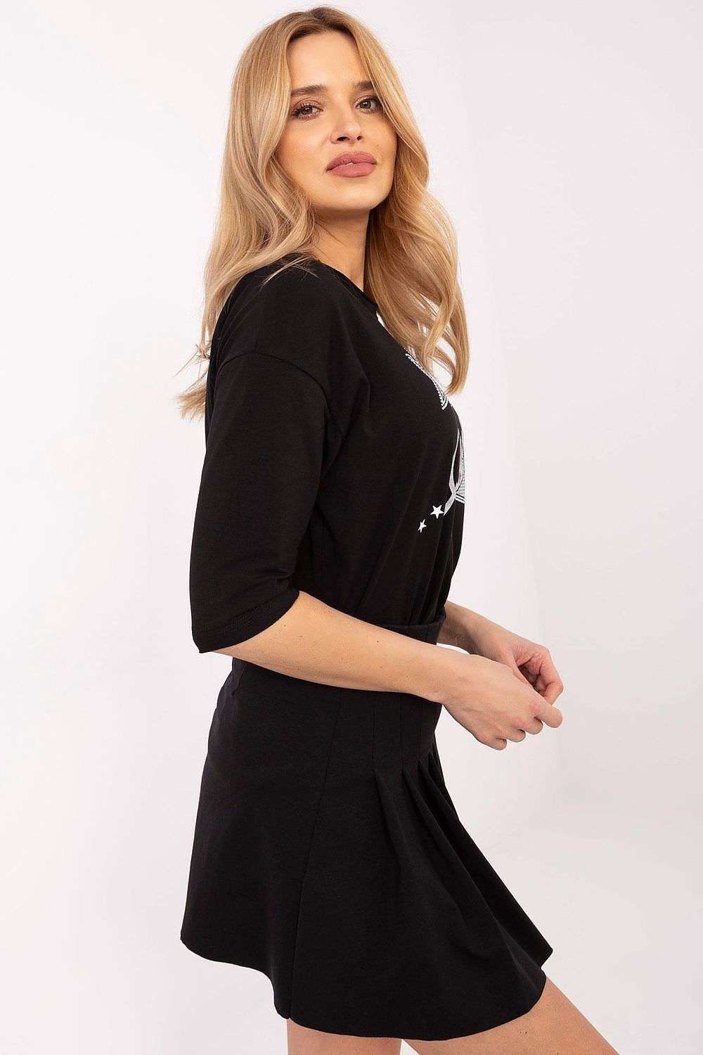 Elegantná blúzka s potlačou a lesklými kamienkami