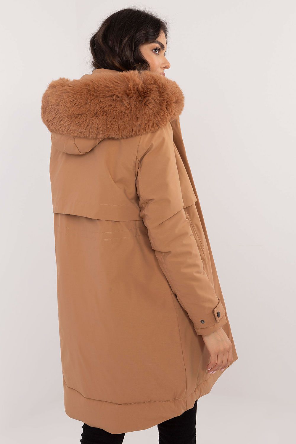 Elegantná zimná bunda s odnímateľnou kožušinou